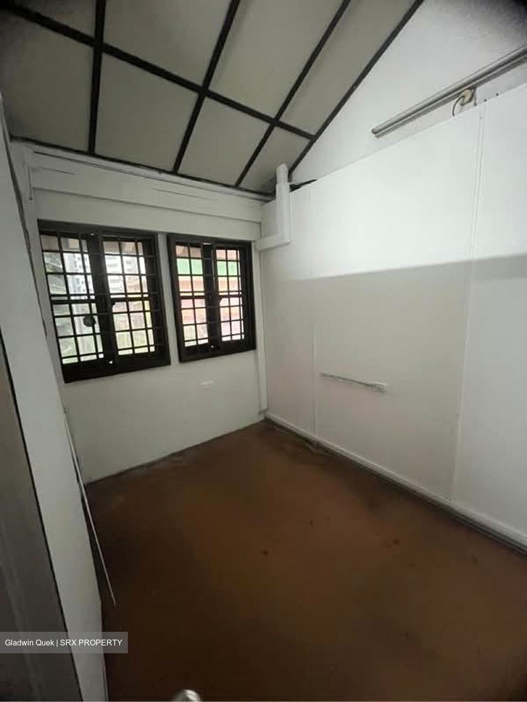 Jurong West Street 92 (D22), Office #558864641